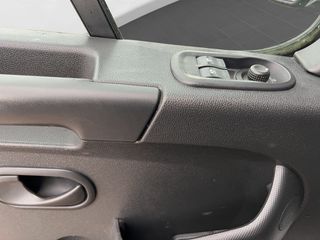 Nissan NV400 2.3 DCI L2H2 3.3T PRO