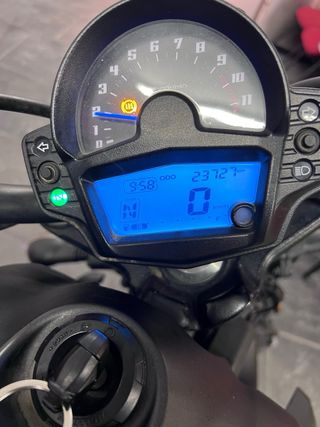 Moto Kawasaki Vulcan S Negra