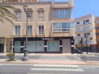 Piso en venta en El Puerto - Romanilla en Roquetas de Mar