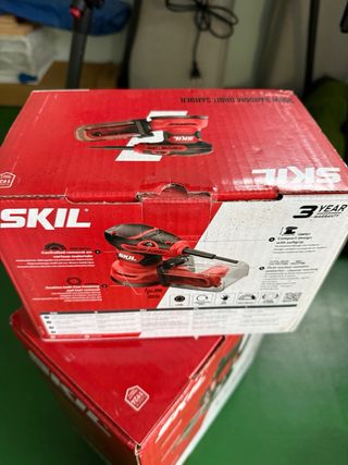 SKIL sierra de mesa, router, lijadora orbital