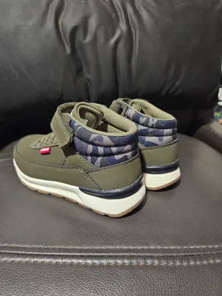 Botas Levi's niño verde