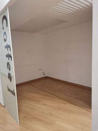 Local comercial en alquiler en Ensanche - Sar en Santiago de Compostela