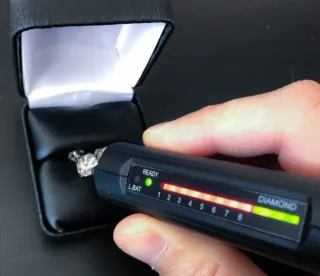 Pendientes Oro 18k y Diamantes 2CT cada uno