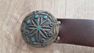 Cintura in cuoio vintage con fibbia