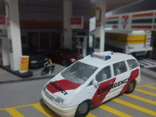 Siku Volkswagen Sharan Emergency