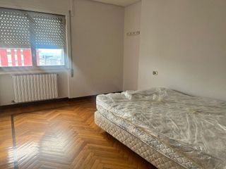 Piso en alquiler en San Roque - As Fontiñas en Lugo