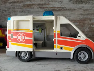 Helicóptero de juguete Playmobil rojo,ambulancia..