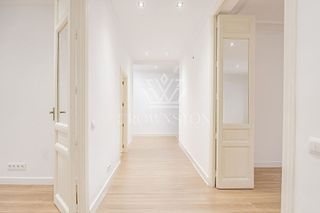 Piso en alquiler en Recoletos en Madrid