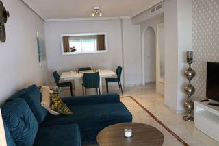 Piso en alquiler en Nueva Andalucía centro en Marbella