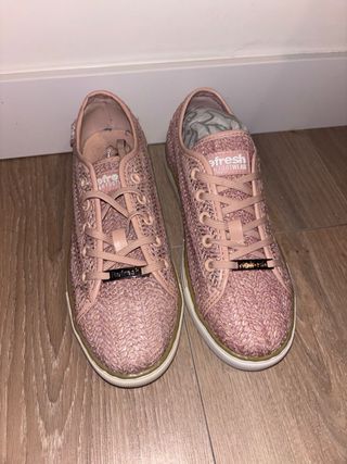 Zapatillas rosas de Refresh