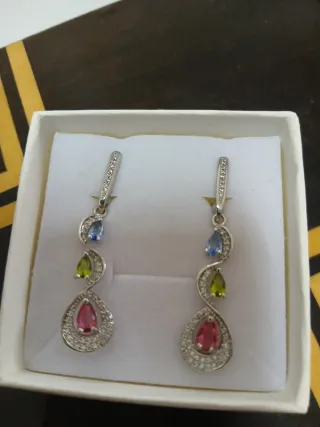 Nuovi orecchini pendenti in argento