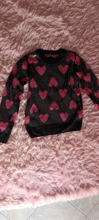 Maglione con cuori