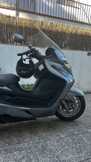 Suzuki Burgman 400 2006