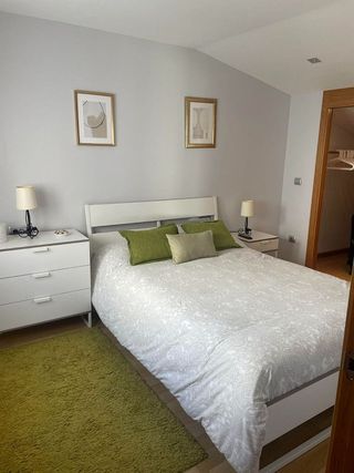 Piso en alquiler en Zona de Plaza de Barcelos en Pontevedra