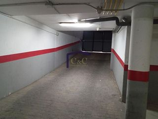 Garaje en alquiler en Manzanares