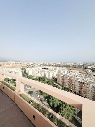 Piso en alquiler en Teatinos en Málaga