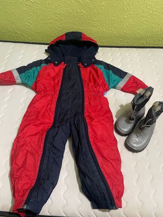 Conjunto de esquí infantil y botas