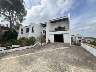 Chalet en venta en Zona Urbanizaciones en Alzira