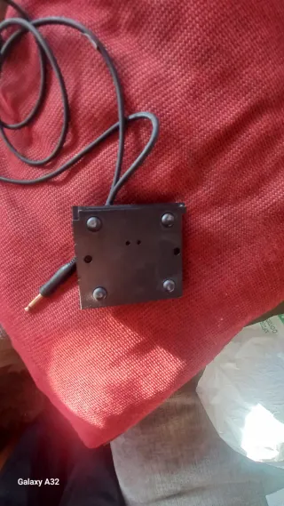 Pedal de sustain Proel para teclado