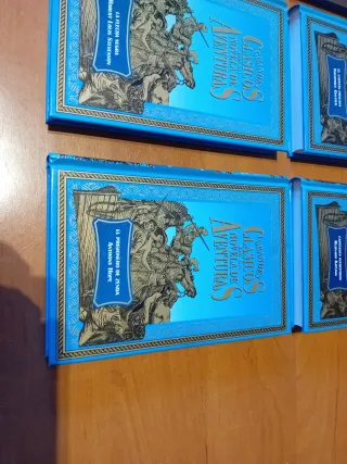 Lote de 9 libros de aventuras.