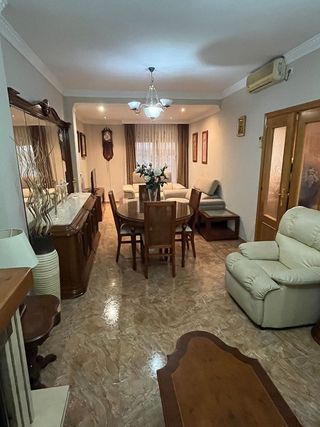 Casa adosada en alquiler en Polígonos - Recinto Ferial Cortijo de Torres en Málaga