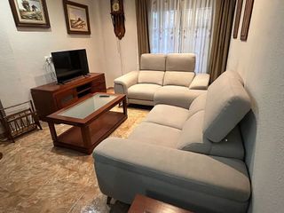 Casa adosada en alquiler en Polígonos - Recinto Ferial Cortijo de Torres en Málaga