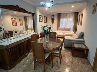 Casa adosada en alquiler en Polígonos - Recinto Ferial Cortijo de Torres en Málaga