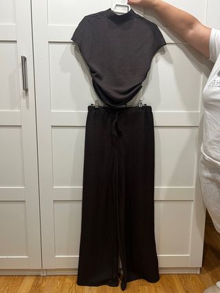 Conjunto Marrón Top y Pantalón