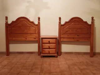 Armario provenzal madera maciza, cabeceros, Mesita