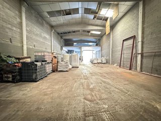 Nave industrial en venta en Sant Vicenç de Castellet