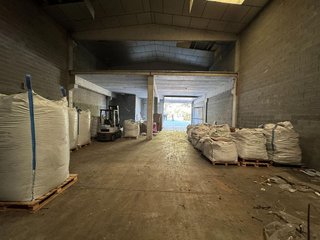 Nave industrial en venta en Sant Vicenç de Castellet