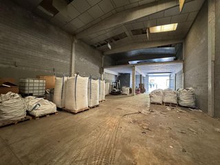 Nave industrial en venta en Sant Vicenç de Castellet