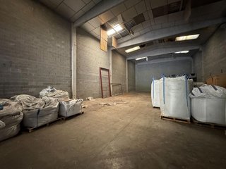 Nave industrial en venta en Sant Vicenç de Castellet