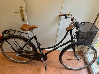 Bicicleta estilo retro con cambios