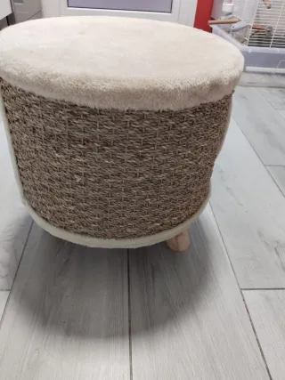 Cama para gatos con entrada redonda