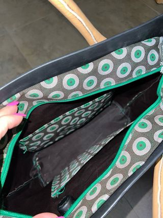 Borsa O bag nera con manici beige