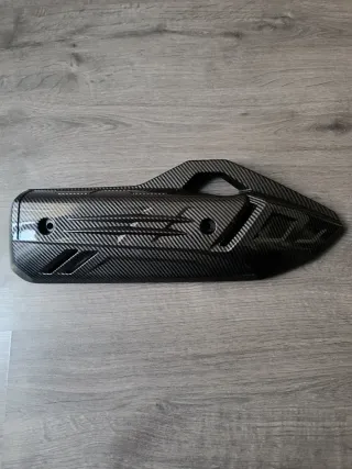 Cubierta Tubo Escape Honda PCX Carbono