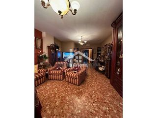 Piso en venta en Lucena