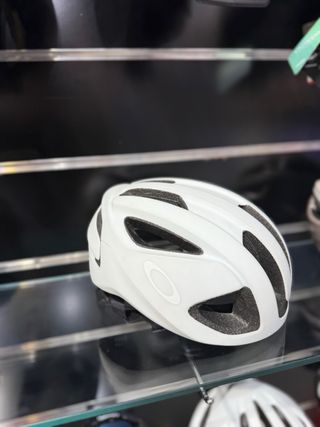 Casco Oakley ARO 3 lite Talla M Mips