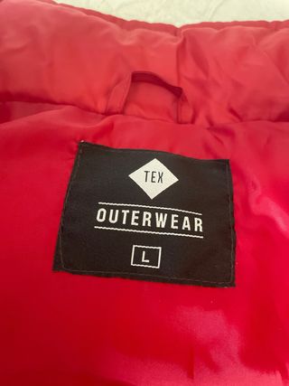 Chaleco plumífero burdeos