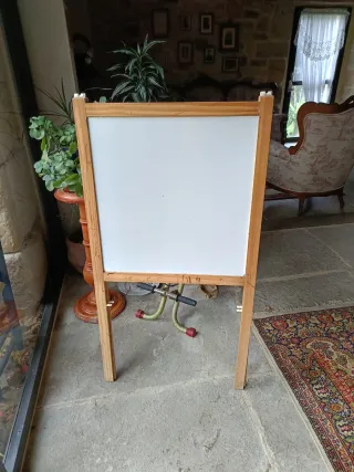 Pizarra bicolor Ikea madera y plástico