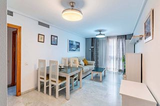 Piso en alquiler en Plaza de Toros - Santa Rita en Almería