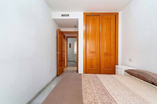 Piso en alquiler en Plaza de Toros - Santa Rita en Almería