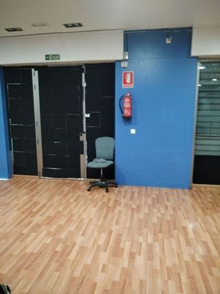 Local comercial en alquiler en Elda