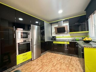 Casa adosada en venta en Macael