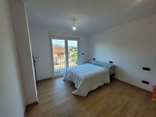 Casa adosada en venta en Brión