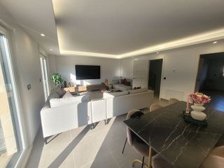 Casa adosada en venta en Brión