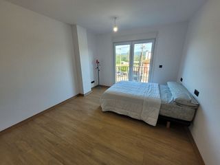 Casa adosada en venta en Brión