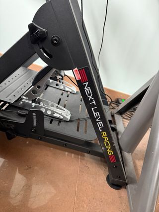 Volante Moza R12 y Pedales Fanatec con Nitro Sim