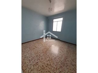 Piso en venta en Lucena